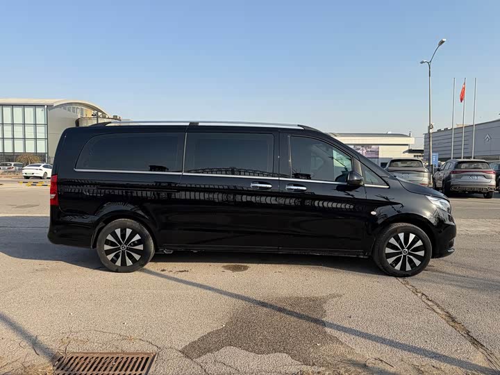 Фото 4 - Mercedes-Benz Vito