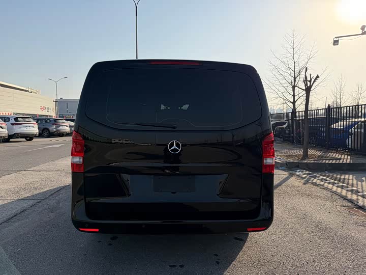 Фото 6 - Mercedes-Benz Vito