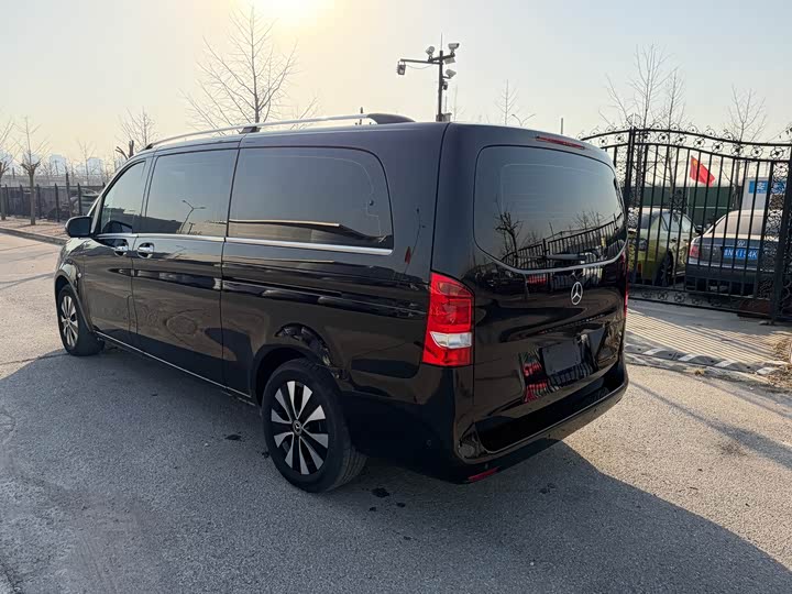 Фото 7 - Mercedes-Benz Vito