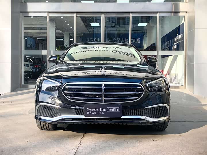 Фото 2 - Mercedes-Benz E-Class