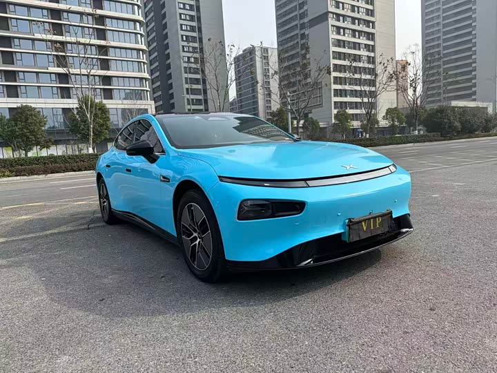 Фото 3 - XPeng P7