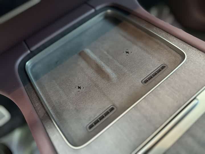 Фото 6 - Nio ES8