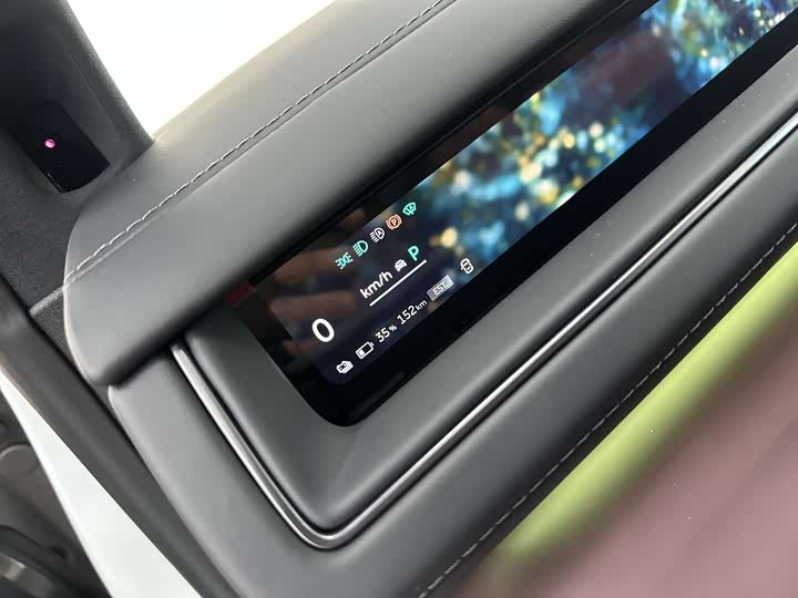 Фото 9 - Nio ES8