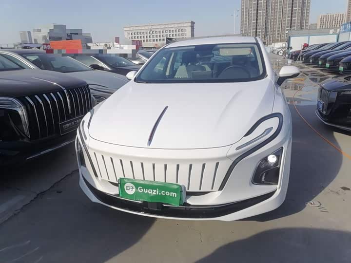 Фото 3 - Hongqi E-QM5