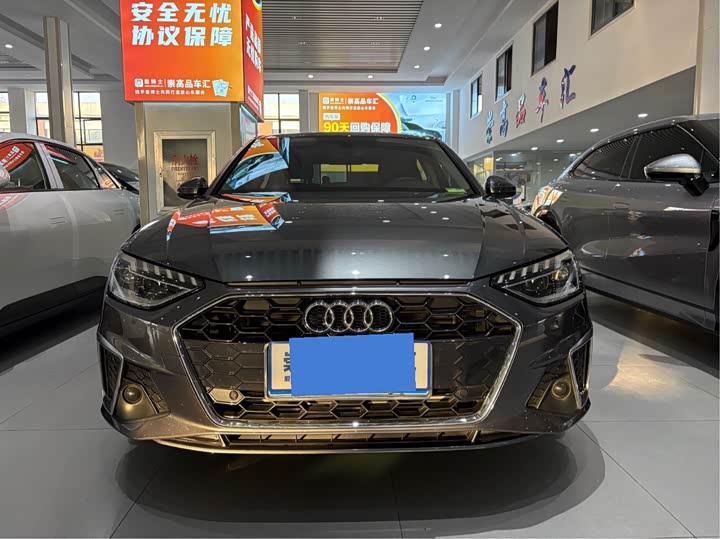 Фото 2 - Audi A4L