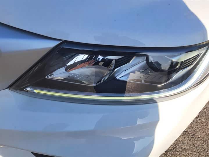 Фото 5 - Geely Vision X6