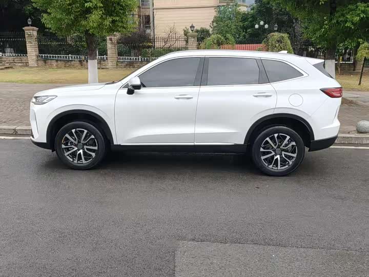 Фото 8 - Haval H6