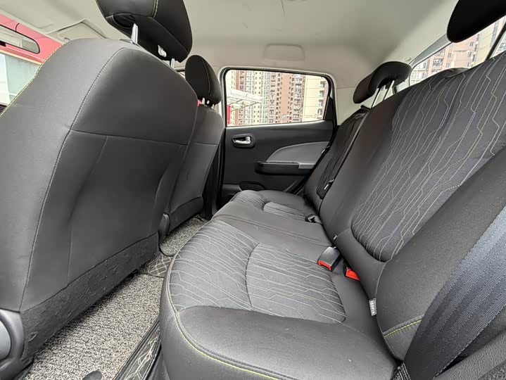 Фото 8 - Changan BenBen E-Star