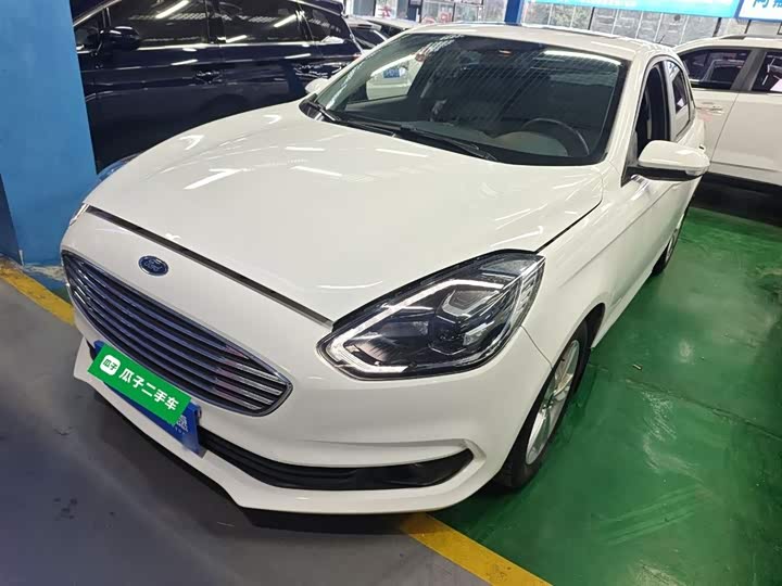 Фото 1 - Ford Escort