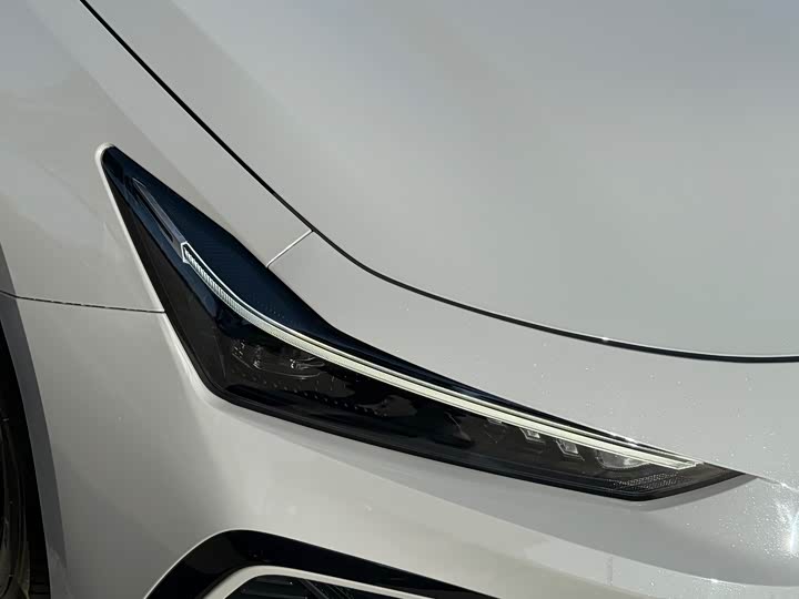 Фото 5 - Changan UNI-V