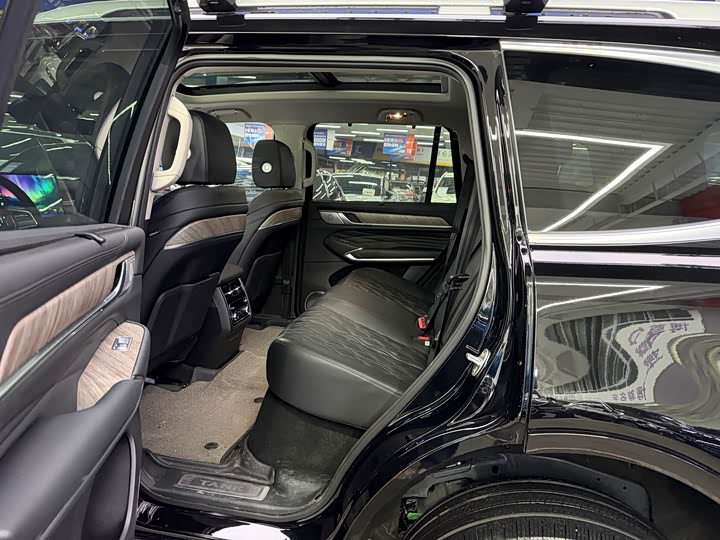 Фото 9 - Tank 500 Hybrid