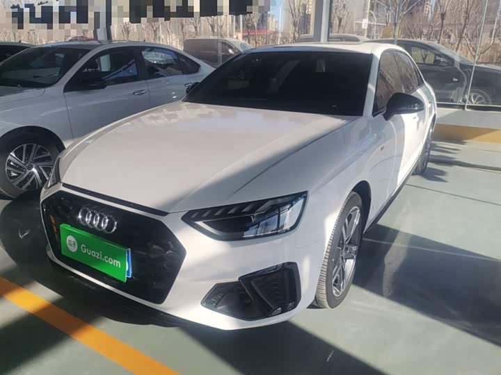 Фото 1 - Audi A4L