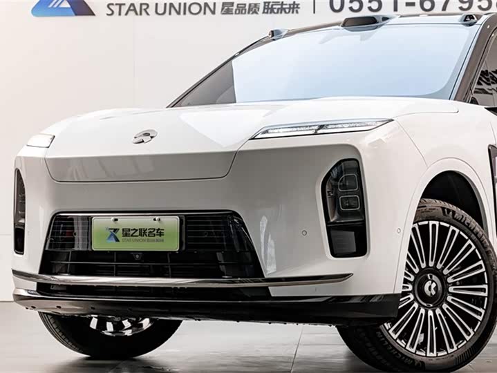 Фото 2 - Nio ES8