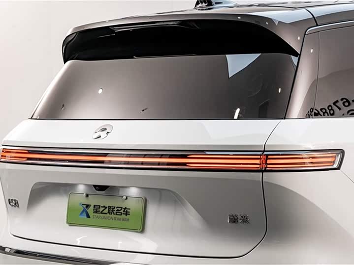 Фото 9 - Nio ES8