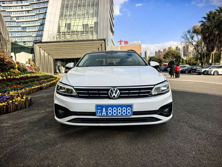 Фото 2 - Volkswagen Lamando L