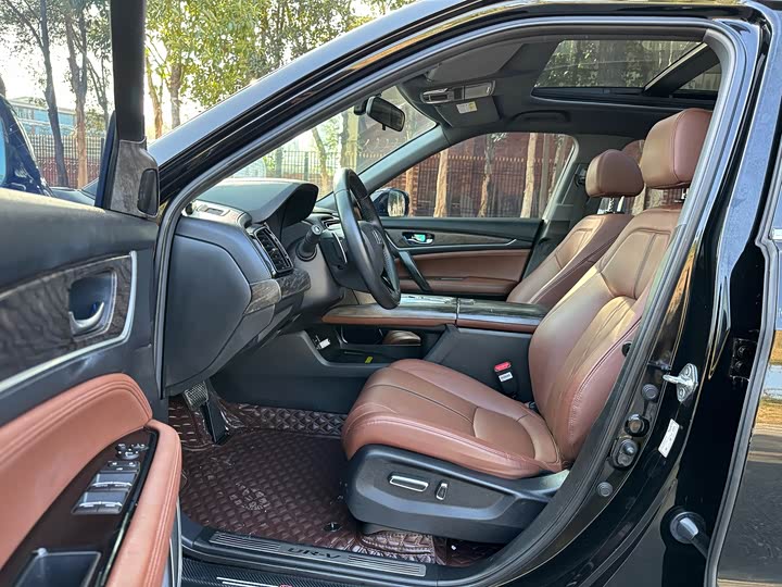 Фото 4 - Honda UR-V