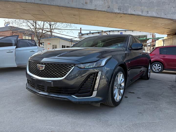 Фото 1 - Cadillac CT5