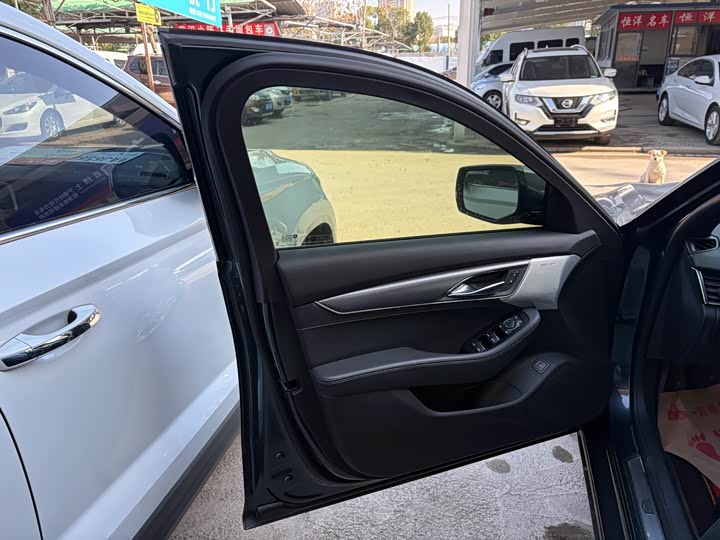 Фото 7 - Cadillac CT5