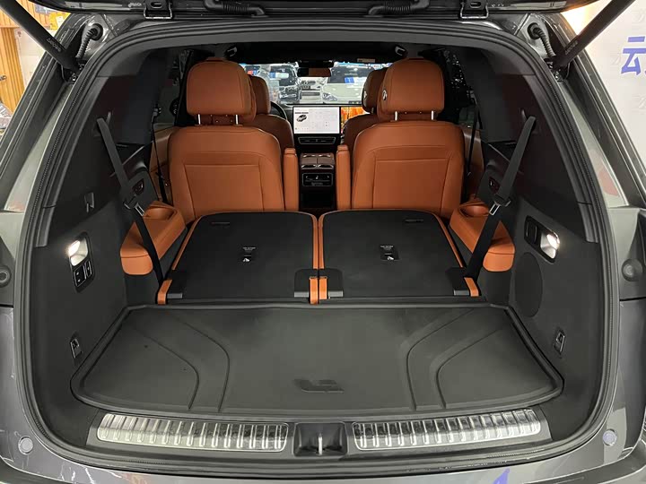 Фото 9 - LiXiang L8