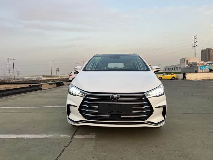 Фото 2 - BYD Song Max Hybrid