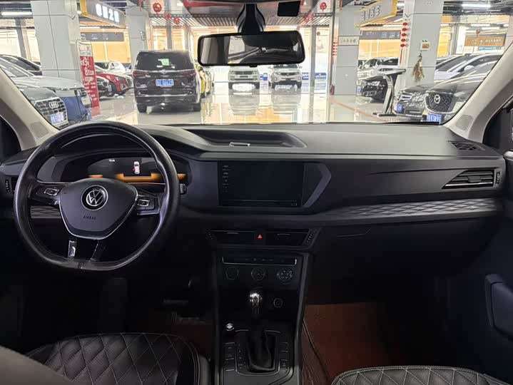 Фото 6 - Volkswagen Tharu