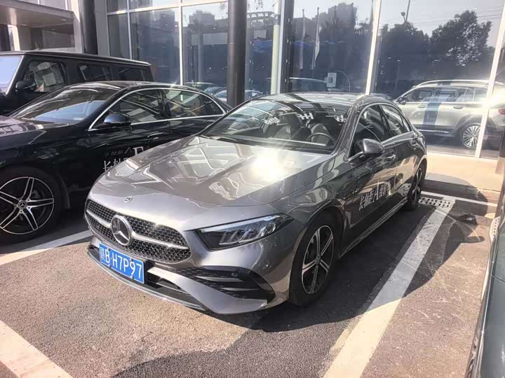 Фото 1 - Mercedes-Benz A-Class