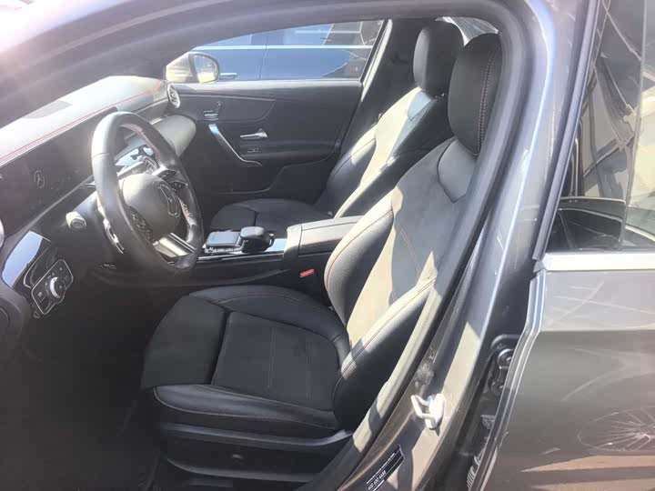 Фото 5 - Mercedes-Benz A-Class