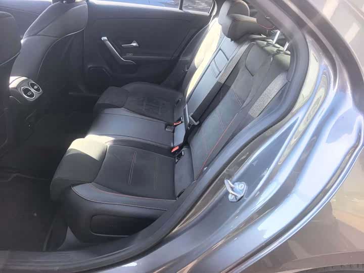 Фото 7 - Mercedes-Benz A-Class