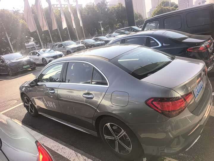 Фото 8 - Mercedes-Benz A-Class