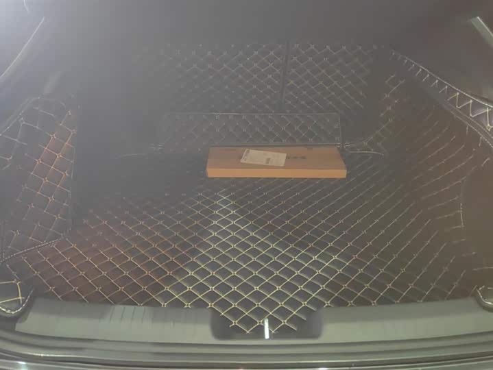 Фото 4 - Changan UNI-V