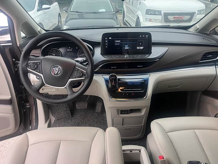 Фото 7 - Buick GL8 ES