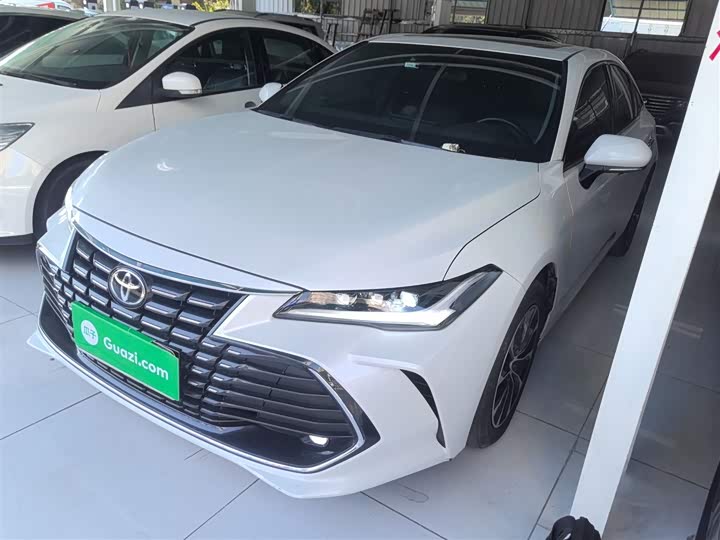 Фото 1 - Toyota Avalon