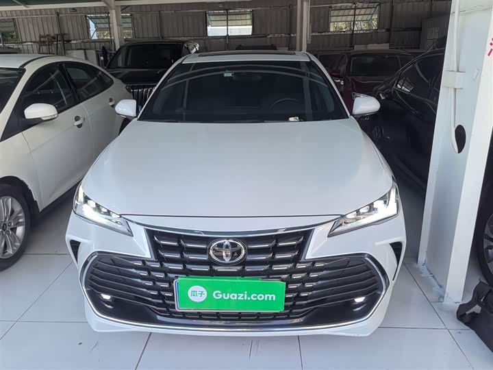 Фото 3 - Toyota Avalon