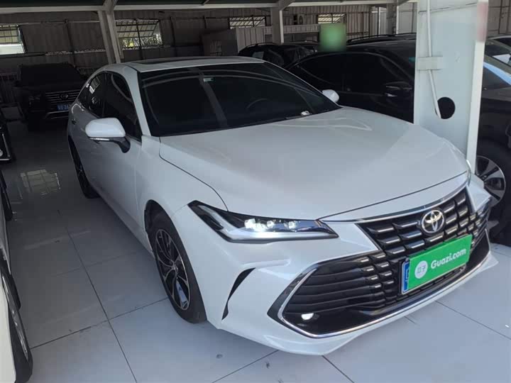 Фото 4 - Toyota Avalon