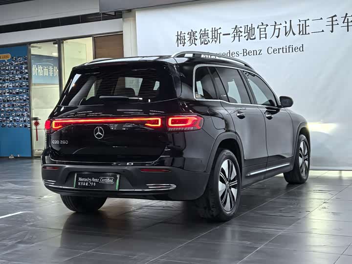 Фото 3 - Mercedes-Benz EQB