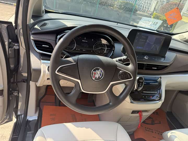 Фото 9 - Buick GL8 ES