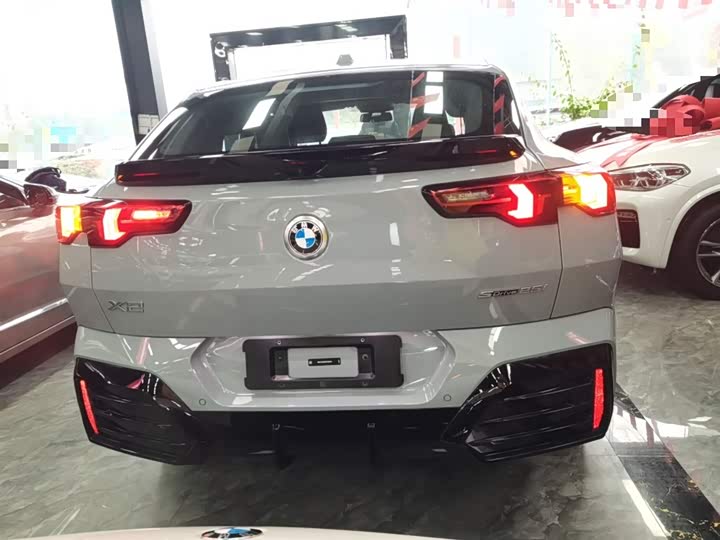Фото 6 - BMW X2