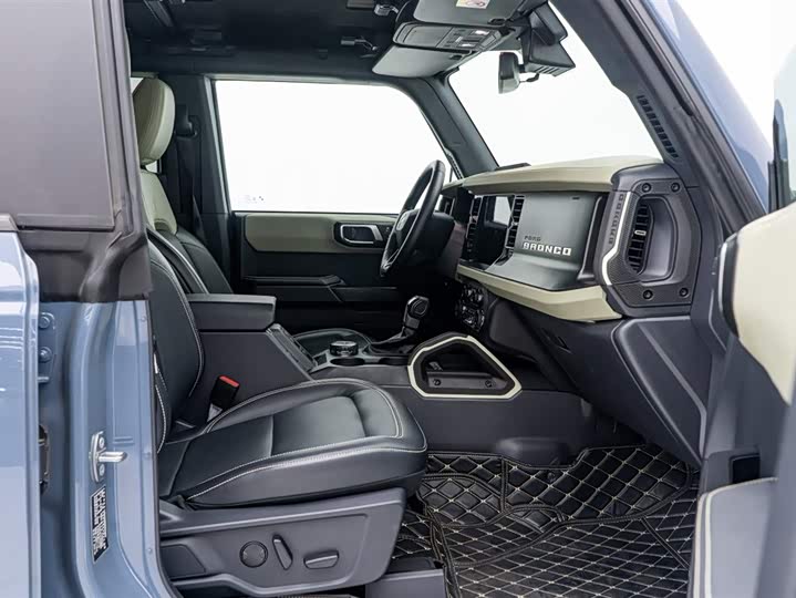 Фото 3 - Ford Bronco