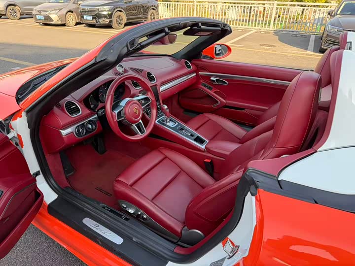 Фото 4 - Porsche 718