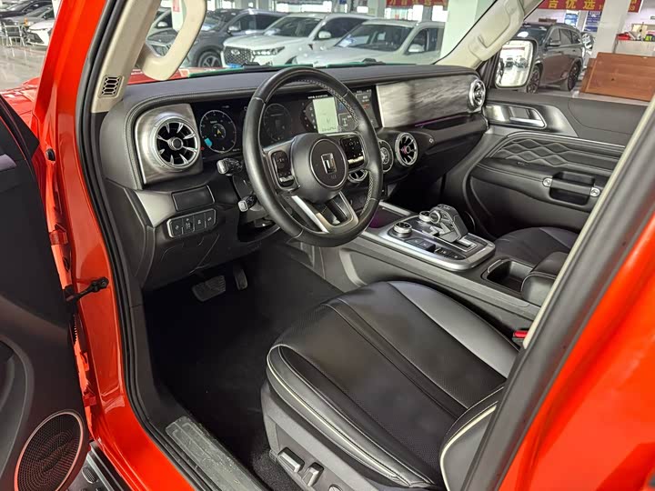 Фото 7 - Tank 300