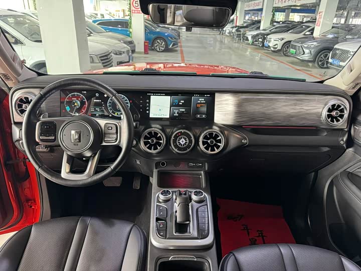 Фото 9 - Tank 300