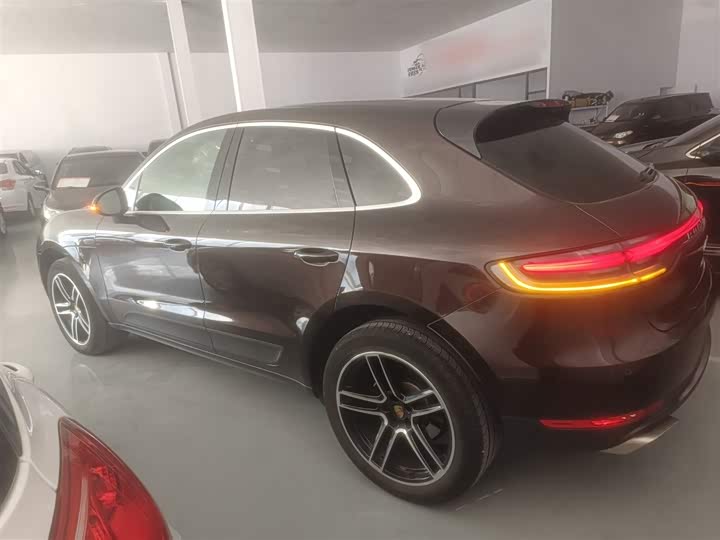 Фото 5 - Porsche Macan