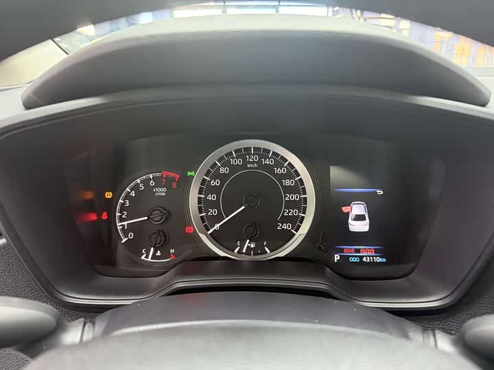 Фото 8 - Toyota Corolla