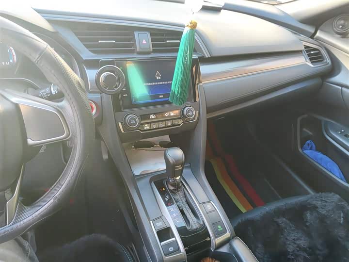 Фото 6 - Honda Civic