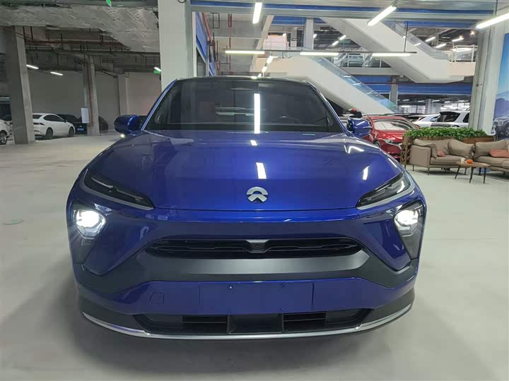 Фото 3 - Nio EC6