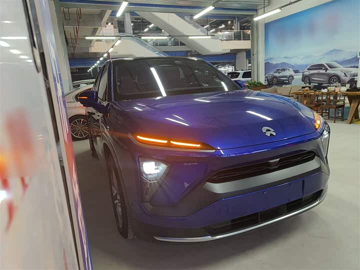 Фото 4 - Nio EC6