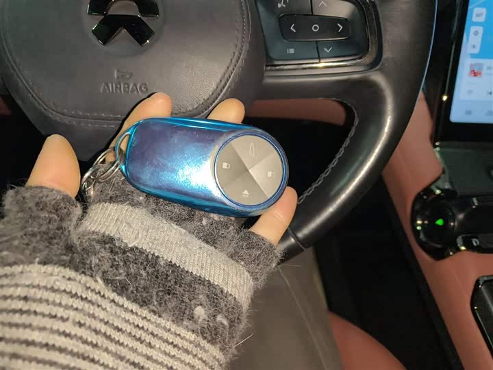 Фото 9 - Nio EC6