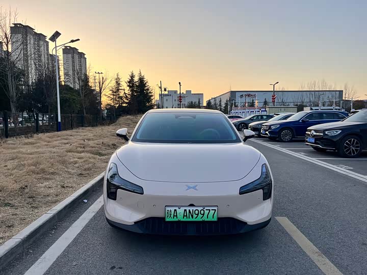 Фото 2 - XPeng Mona M03