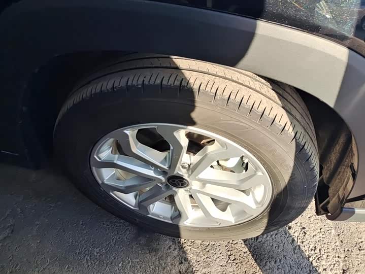 Фото 6 - Toyota Frontlander