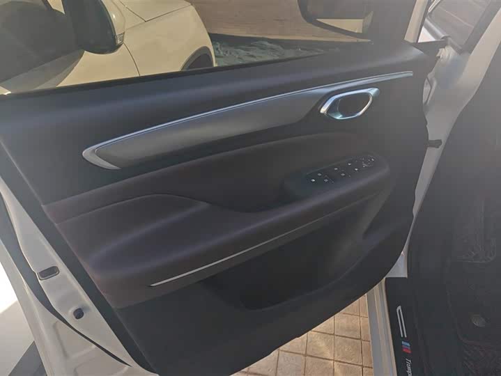 Фото 7 - GAC Trumpchi M6